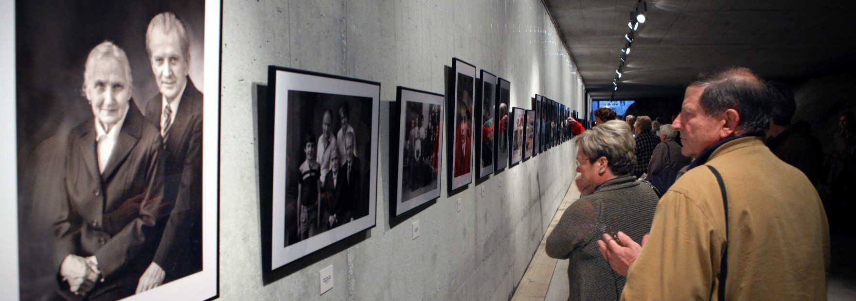 Stoletje tisočerih svetlob: ateljejski fotograf Peter Lampič