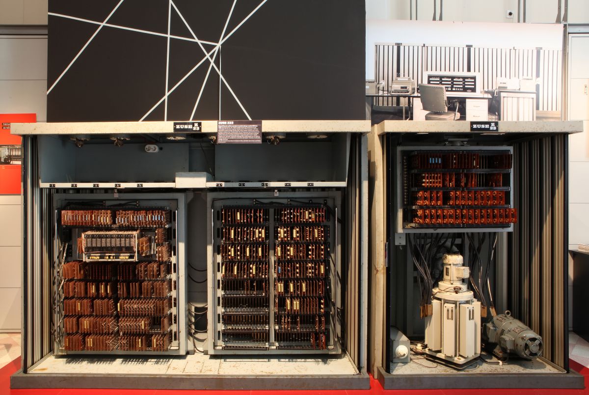 Računalniki na razstavi.