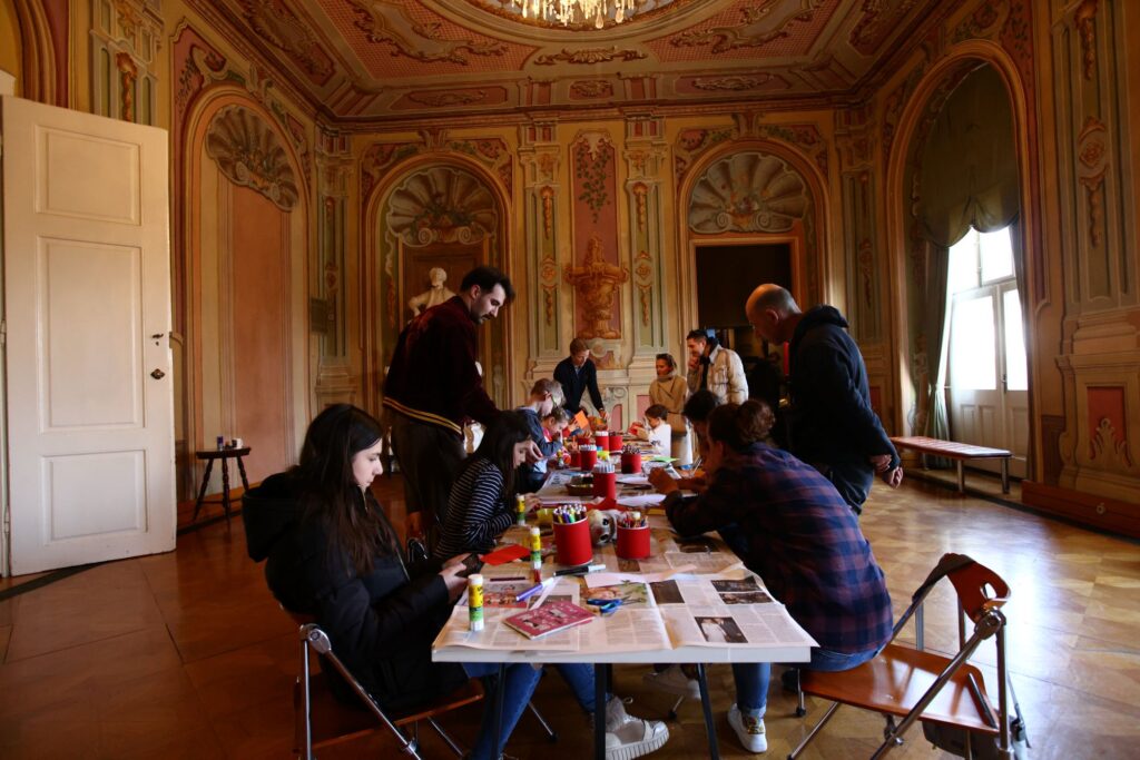 Ustvarjalna delavnica v Viteški dvorani.