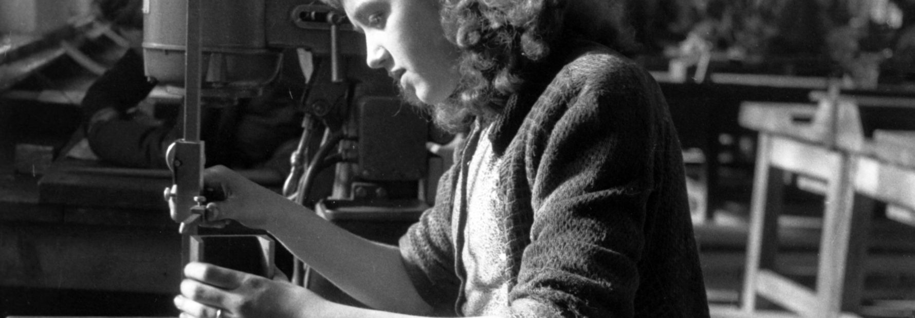 Ženske in delo med tradicijo in modernizacijo: obdobje zgodnjega socializma 