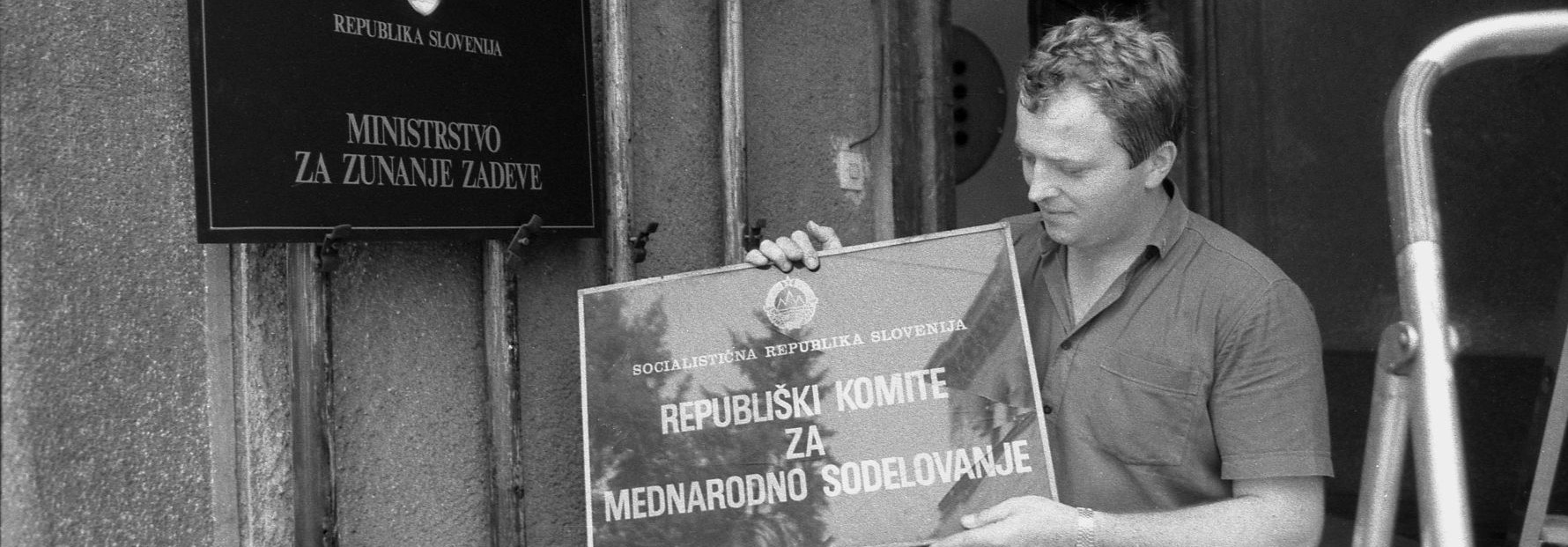 dr. Ernest Petrič in Luka Pečar Pahor: Kaj je diplomacija?